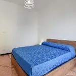 3 Bedroom Gorgeous In Appartement *