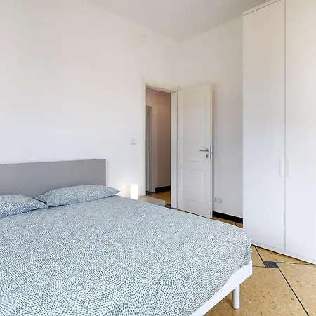 3 Bedroom Nice Apartment In Rapallo *