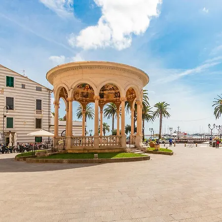 3 Bedroom Nice Apartment In Rapallo