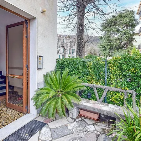 3 Bedroom Nice Apartment In Rapallo
